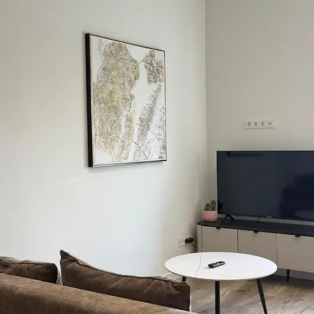 Cosy Near Centre Apartment